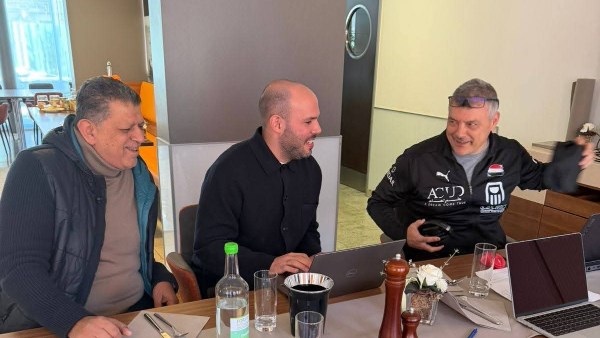 رئيس اتحاد اليد يجتمع مع مسئولي "بوما