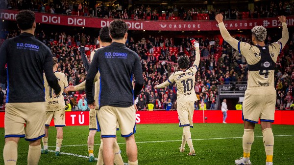 فليك يعلن قائمة برشلونة لمواجهة نيوكاسل في دوري أبطال أوروبا