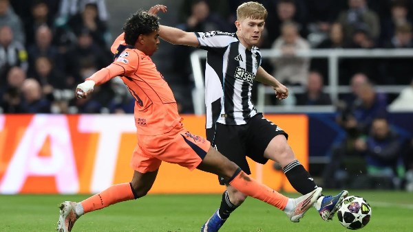 لويس هول - يامال