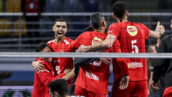 طائرة الأهلي