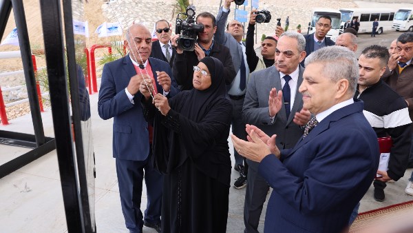 لحظة الافتتاح 