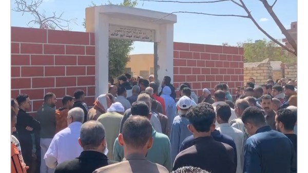 لحظة تشييع الجثمان 