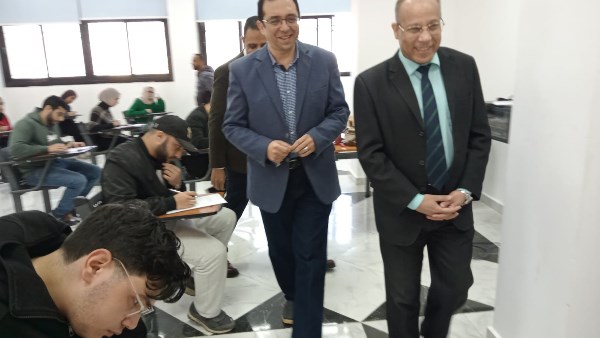 متابعة الامتحانات 