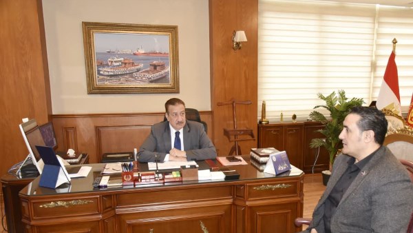 محافظ بورسعيد يستقبل مدير عام منطقة بورسعيد للمصرية للاتصالات