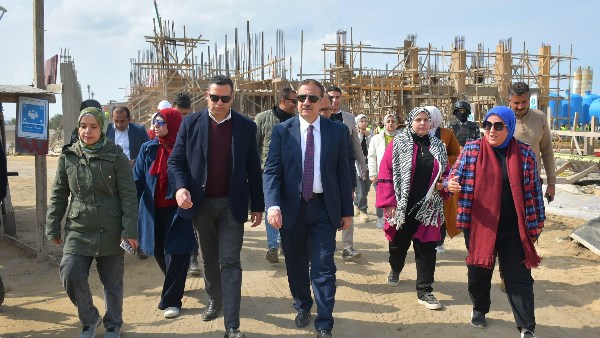 محافظ بورسعيد: اهتمام كبير بتطوير المناطق السكنية