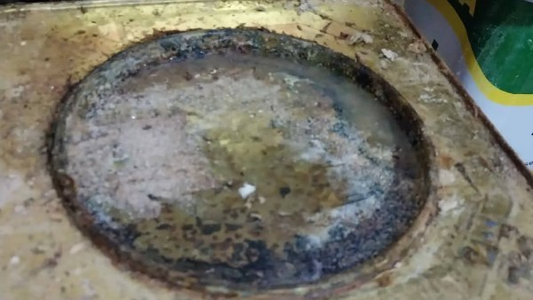 تموين بورسعيد يحبط ترويج أكبر كميه من الجبن الفاسد داخل صفائح يعلوها الصدأ