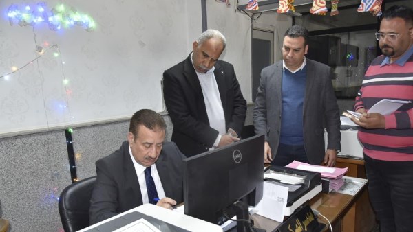 محافظ بورسعيد يقرر إحالة مدير مركز تطوير الضواحى للتحقيق لعدم انتظام سير العمل بالمركز