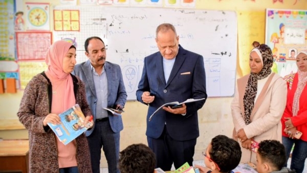 بدوي يتابع قياس مهارات الحساب والقراءة والكتابة 