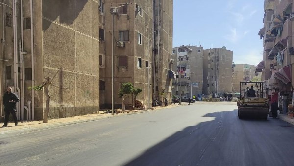 استمرار أعمال رصف وتطوير منطقة الحزب  بمدينة بورفؤاد