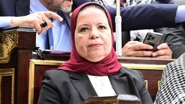 استجابة لطلبات النائبة أمل عصفور.. محافظ بورسعيد يوجّه بتطوير مداخل المدينة ورفع كفاءة الطرق استجابة لطلبات النائبة أمل عصفور.. محافظ بورسعيد يوجّه بتطوير مداخل المدينة ورفع كفاءة الطرق