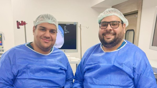 إنقاذ الطفل زين من الإختناق بمجمع الشفاء الطبى ومستشفى النصر التخصصي