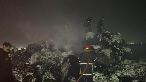 السيطرة على حريق بمقطورة نقل جنوب بورسعيد 