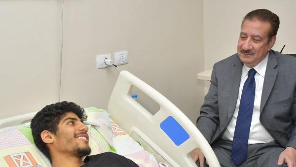 محافظ بورسعيد يزور بطل الكيك بوكس 