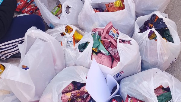 ضبط كميات من المواد الغذائية الفاسدة خلال حملة تموينية مكثفة بغرب بورسعيد