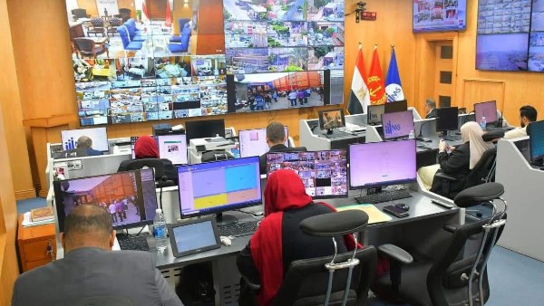 تشغيل مركز السيطرة على مدار 24 ساعة