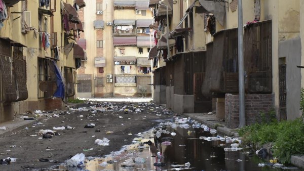 محافظ بورسعيد يتفقد أعمال رفع الرتش أمام مديرية التربية والتعليم