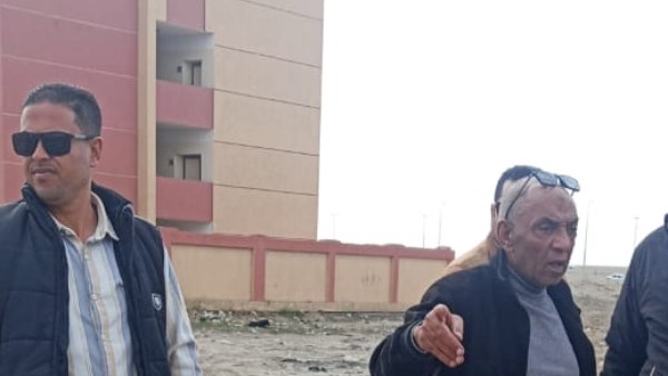 بتكليف من محافظ بورسعيد السكرتير العام  يتابع أعمال النظافة بالحي الإماراتي