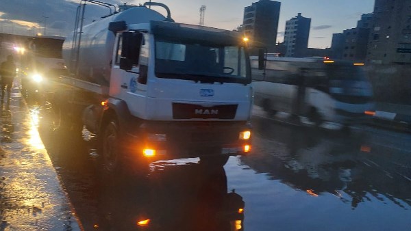 رفع مياه الامطار