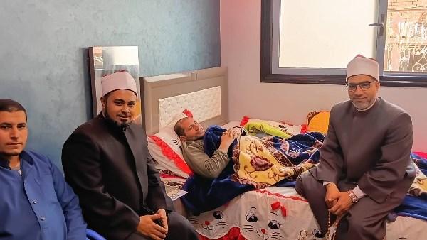 مدير وعظ الغربية يطمئن علي الحالة الصحية للواعظ العام بالمنطقة وإمام القبلة بالجامع الأزهر