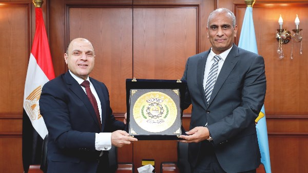 محافظا كفر الشيخ والغربية 