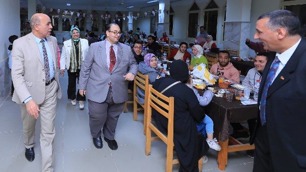 رئيس جامعة كفر الشيخ 