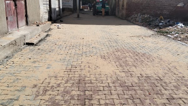 تركيب بلاط الإنترلوك 