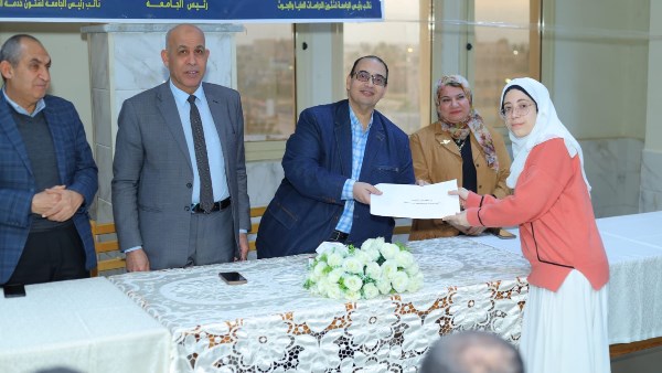 تكريم المتميزين 