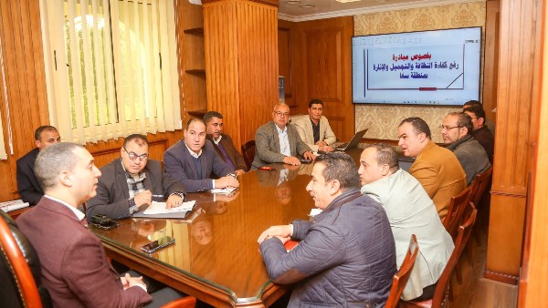 نائب محافظ كفر الشيخ خلال الاجتماع.. 