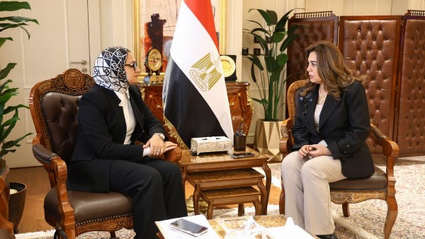 وزيرة التنمية المحلية والبيئة 