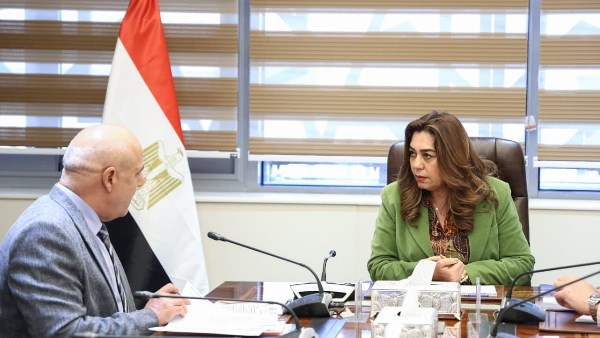 وزيرة التنمية المحلية والبيئة 