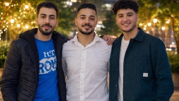 الشباب الثلاثة 