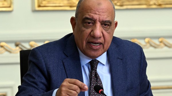 وزير الكهرباء