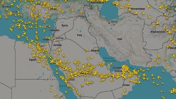 المجال الجوي فوق المنطقة