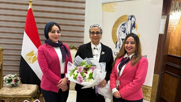 ميناء القاهرة الجوي يحتفل باليوم العالمي للمرأة 