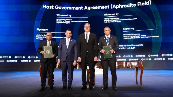 وزير البترول ونظيره القبرصي يشهدان توقيع اتفاقية تسريع ربط حقل “أفروديت” بمصر