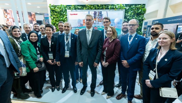 وزير البترول يتفقد أجنحة الشركات المشاركة في مؤتمر ومعرض مصر الدولي للطاقة “إيجبس 2026”