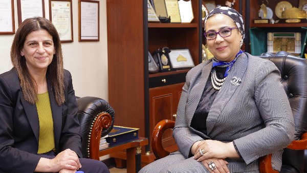 أمل عمار تبحث مع مفوضة المساواة بقبرص تعزيز التعاون في مجال تمكين المرأة
