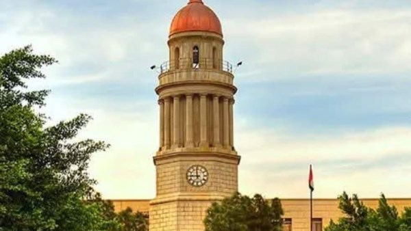  مستشفيات جامعة القاهرة