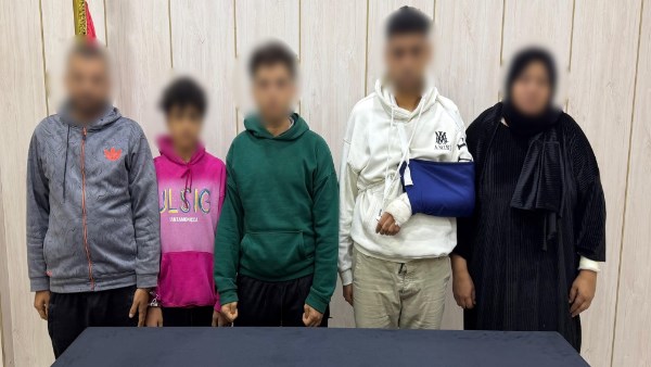 القبض على المتهمين بالتشاجر مع سيدة في المعصرة