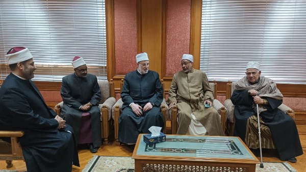 الضويني ورئيس قطاع المعاهد يتابعان التصفيات النهائية لمسابقة الأزهر للقرآن