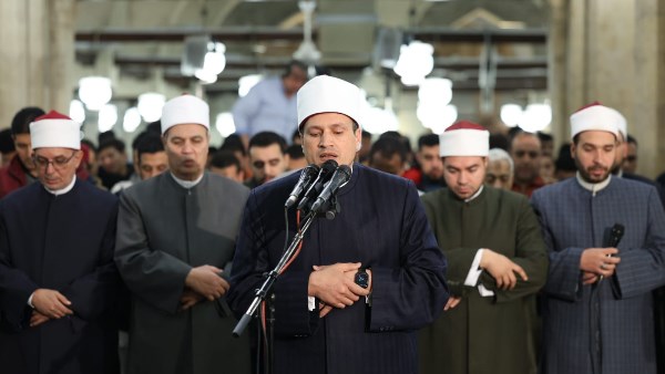 صلاتي العشاء والتراويح بالجامع الأزهر