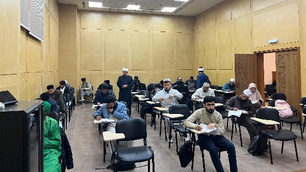 امتحان القبول للالتحاق بالبرنامج التدريبي الدائم للوافدين 