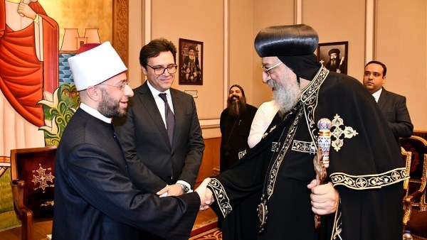 البابا تواضروس يقدم التهنئة لوزير الأوقاف.. أرشيفية 