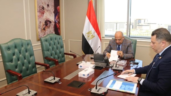 وزير الكهرباء  ورئيس هيئة المحطات النووية 