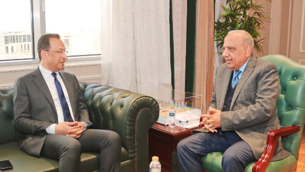 وزيرا الكهرباء والاتصالات