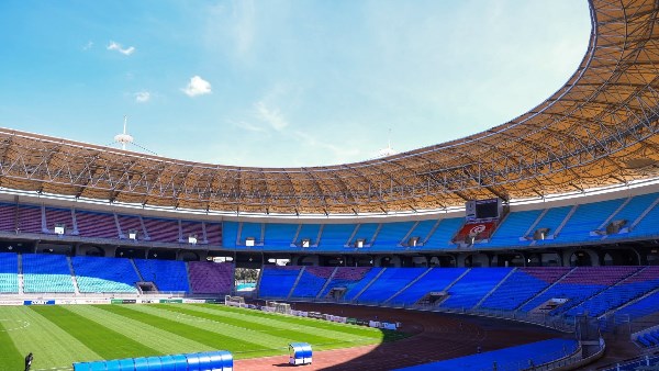 ملعب الترجي والأهلي 