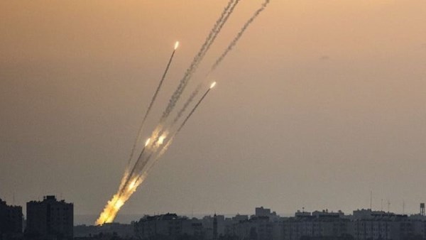 رشقة صاروخية 