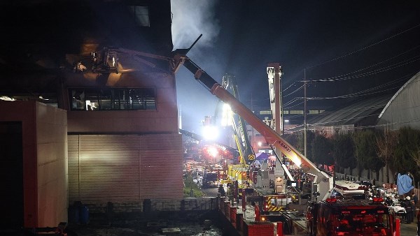 جانب من عملية الإطفاء 