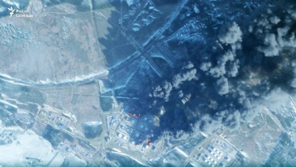 حريق ضخم في ميناء بريمورسك الروسي