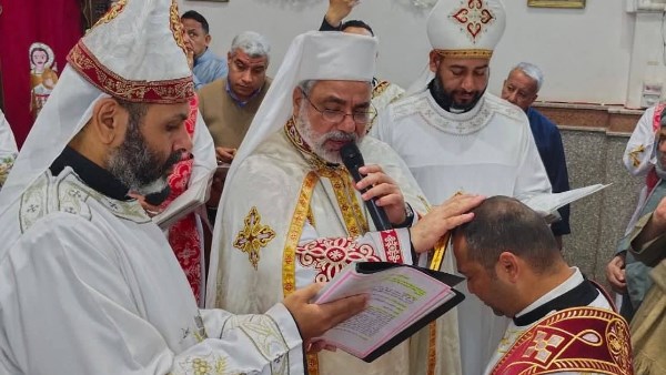 الأنبا عمانوئيل عياد